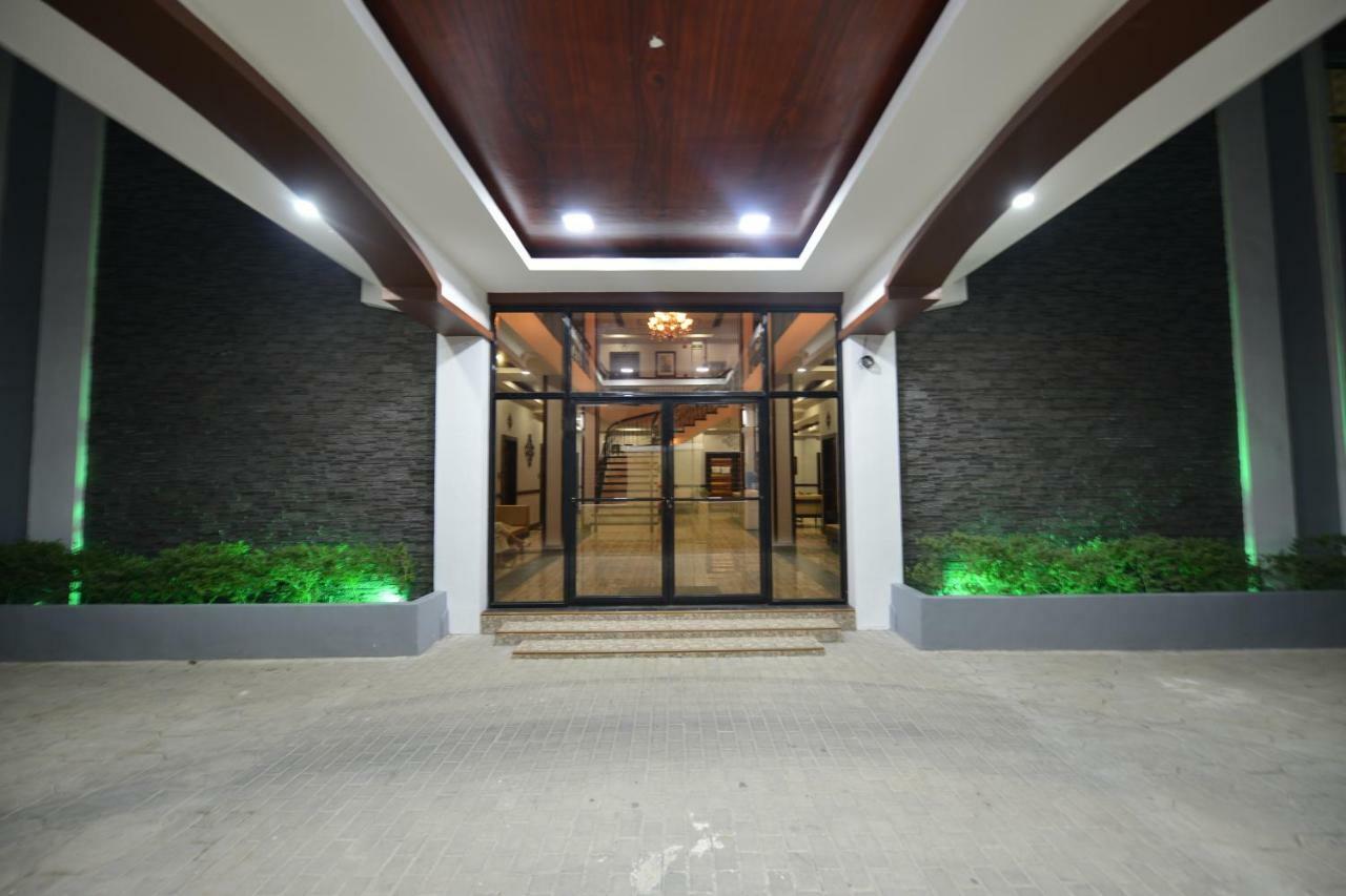 Hotel Gabriella Città di Tagbilaran Esterno foto